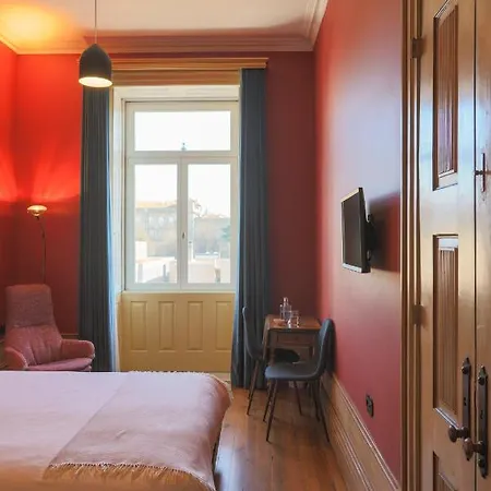 Hotel Menina Colina