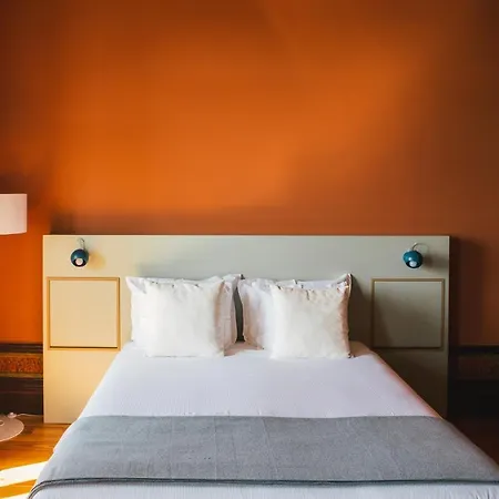 Hotel Menina Colina