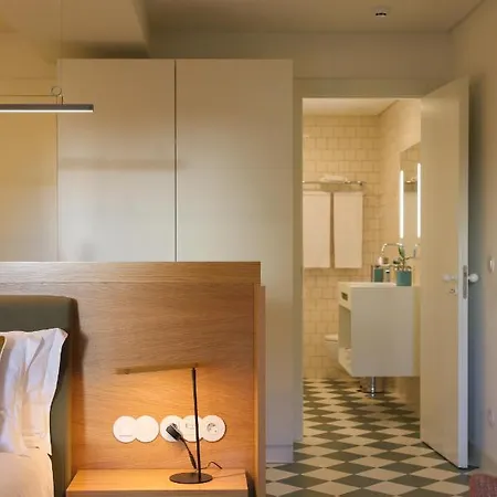 Menina Colina Oporto