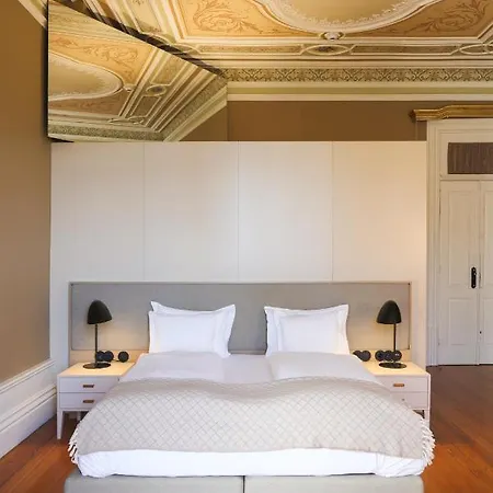 Menina Colina 4* Porto