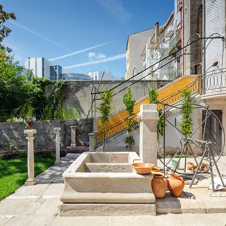 Menina Colina Oporto