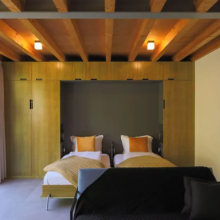 Menina Colina 4* Oporto