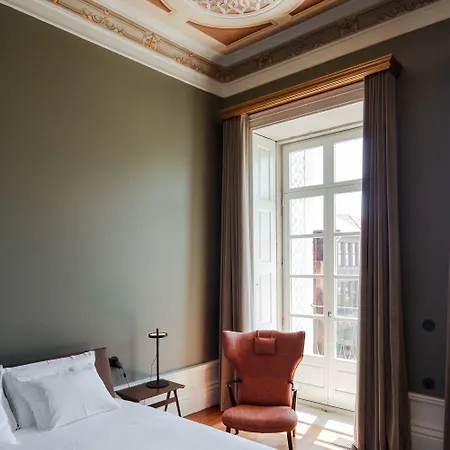 Menina Colina 4* Porto