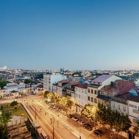 Menina Colina Porto
