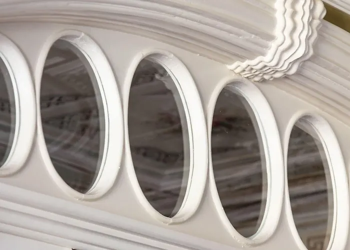 Menina Colina 4* Porto