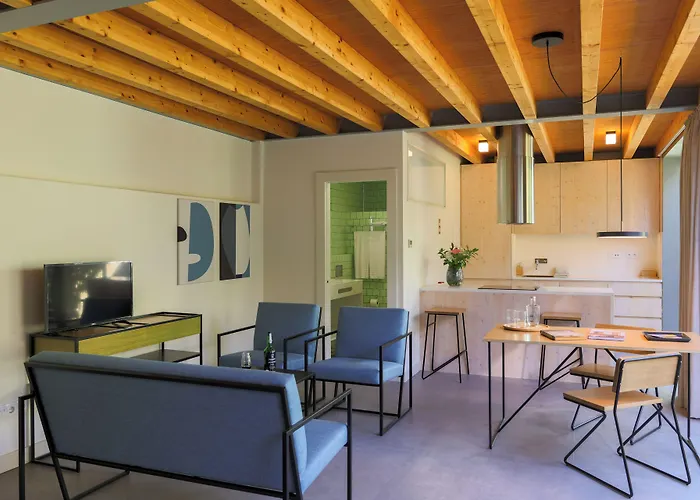 Menina Colina 4* Porto