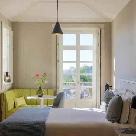 Menina Colina 4* Oporto