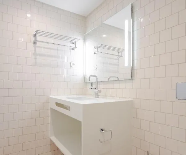 Menina Colina 4* Oporto