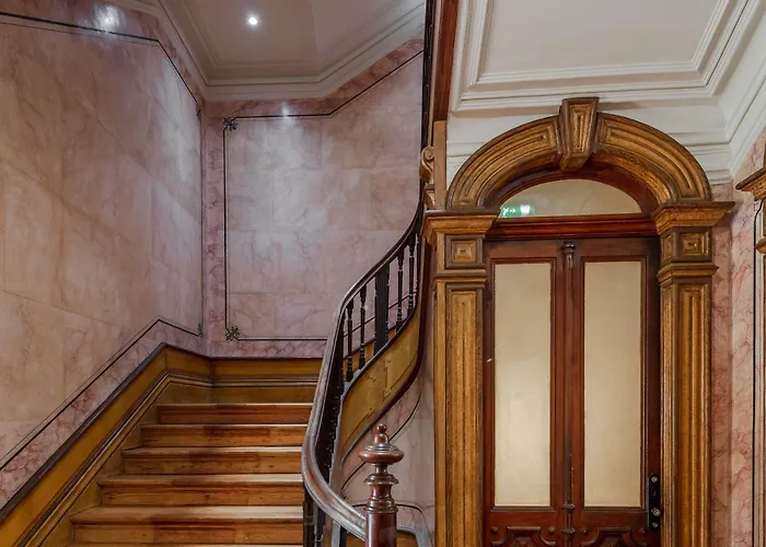 Menina Colina 4* Oporto